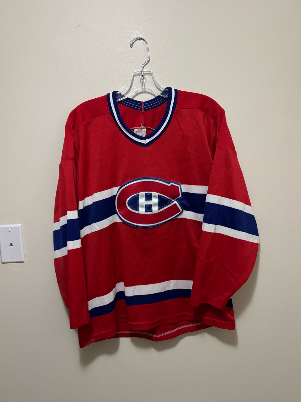 Vintage CCM Sport Maska Montreal Canadiens Red Home Jersey Size Medium